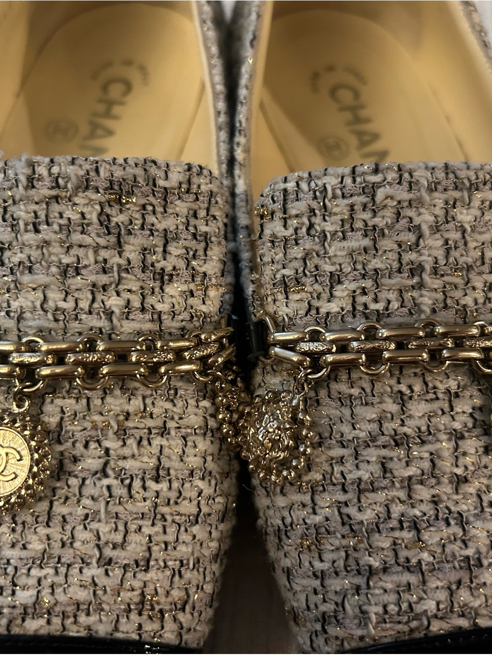 CHANEL Beige Tweed Loafers with Black Patent Cap Toe and Gold Chain Medallions - Picture 4 of 8